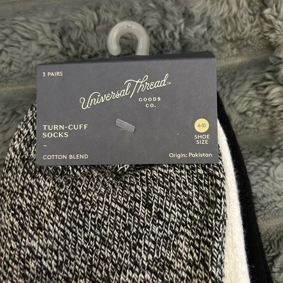 Universal Thread Turn-Cuff Socks 3-pack - Picture 1 of 3